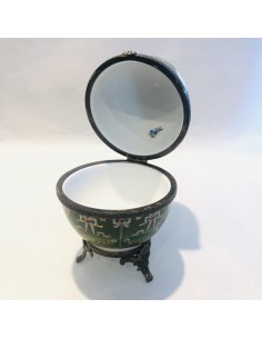 Uovo Verde in porcellana... 2