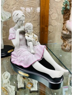 Statua amore di mamma di...
