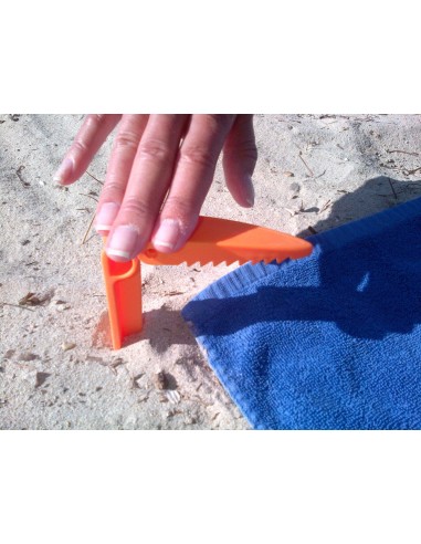 The Beach Towel Clip